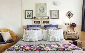 Airport Riverview Motel